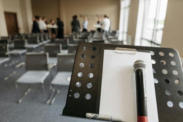 Maîtrisez la Publicité LinkedIn : Stratégies pour les Entreprises Performantes